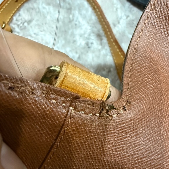Authentic Louis Vuitton Musette Tango short shoulder Monogram bag. - Picture 14 of 16